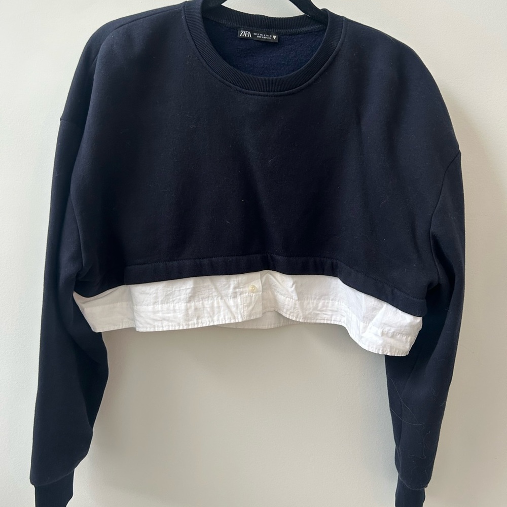 Zara Black and White Cropped Sweatshirt